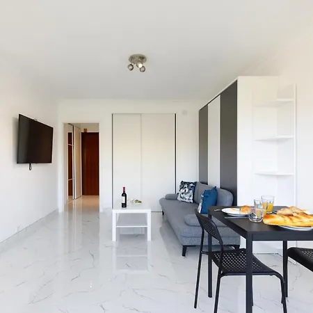 Apartment Palm Flor Yourhosthelper