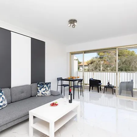 Apartment Palm Flor Yourhosthelper *
